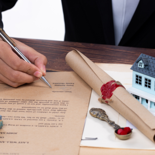 Can You Sell a House That’s Still in Probate? Here’s What to Know